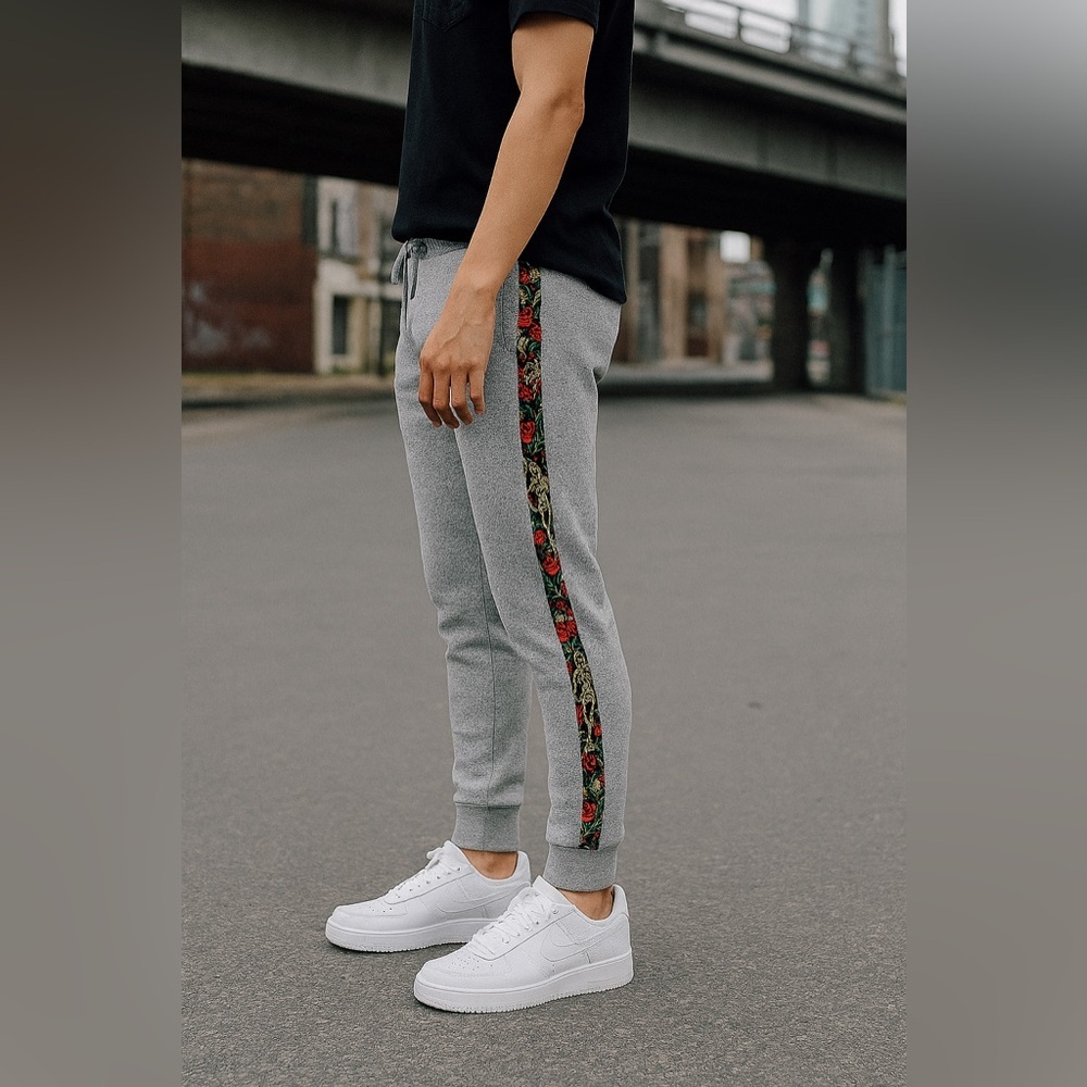 Ed Hardy gray Jogger SweatPants Graphic Side Sz L Stripe Logo Y2K Revival